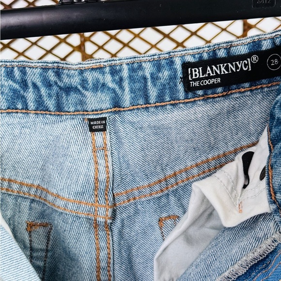 BLANKNYC The Cooper Split Hem High Rise Jeans Womens Size 28 Blue Denim - Picture 7 of 7